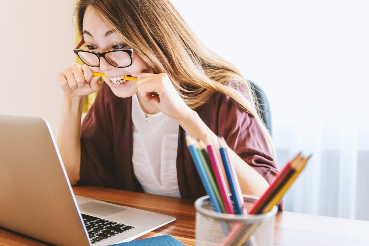 Feeling Overwhelmed at Work? Discover the Benefits of Mushroom Gummies for Comfort.